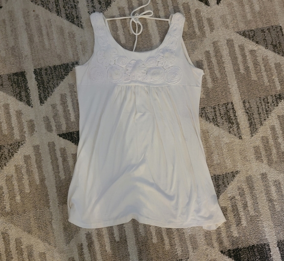 Top - Picture 2 of 3